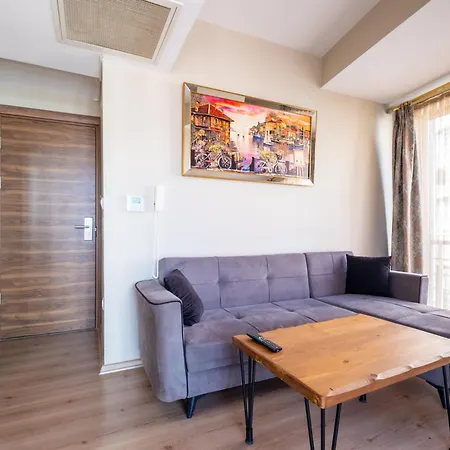 Apartment Lavin & Istanbul