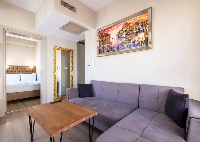 Lavin & * Стамбул