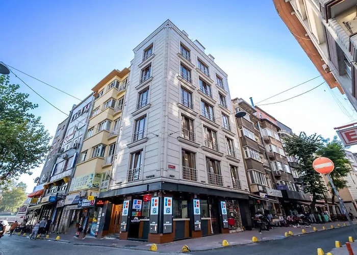 Lavin & * Стамбул